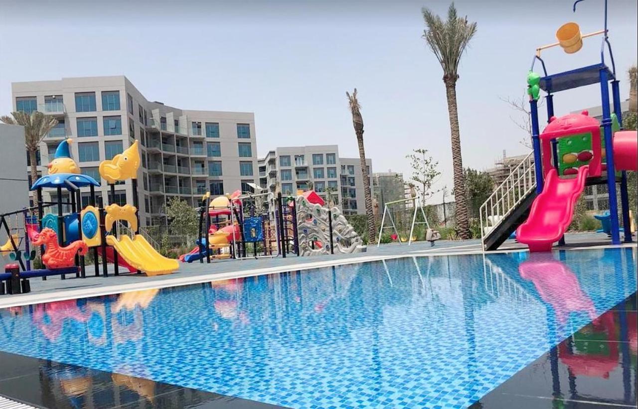 Elite Lux Holiday Homes - Cozy & Stylish 1 Bedroom With Huge Pools & World Class Gym Дубай Экстерьер фото